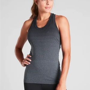Athleta Momentum Gradient Heather Tank Top in Becka Blue Size XL